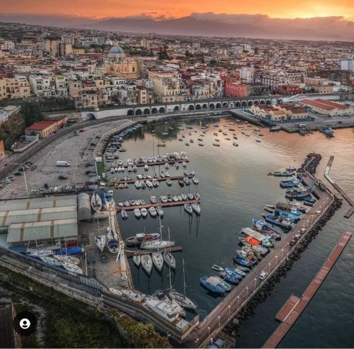 Sostaoplontina Casa Vacanza Torre Annunziata Eksteriør billede
